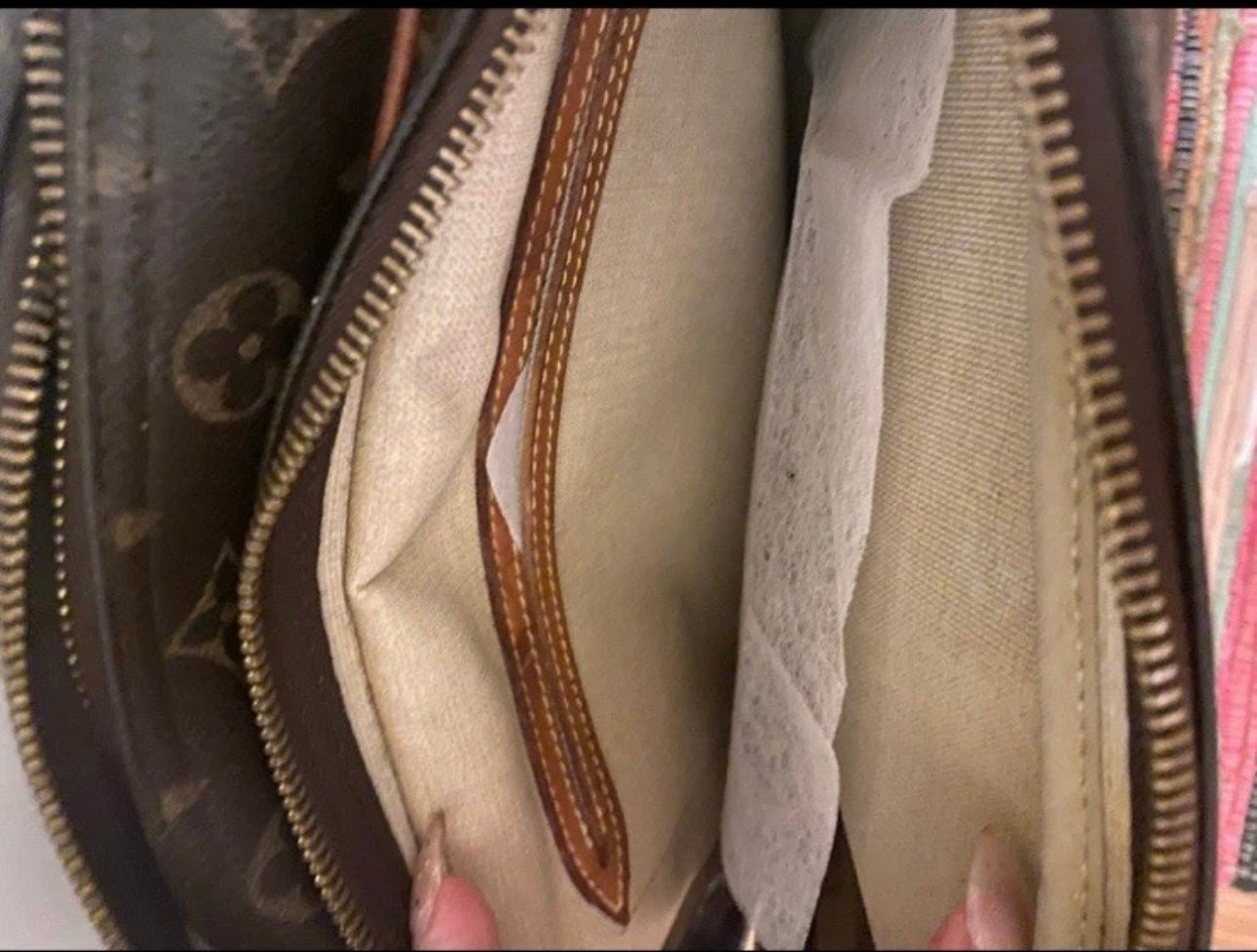 Louis Vuitton Reporter
