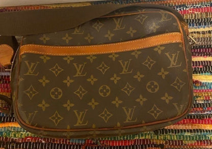 Louis Vuitton Reporter