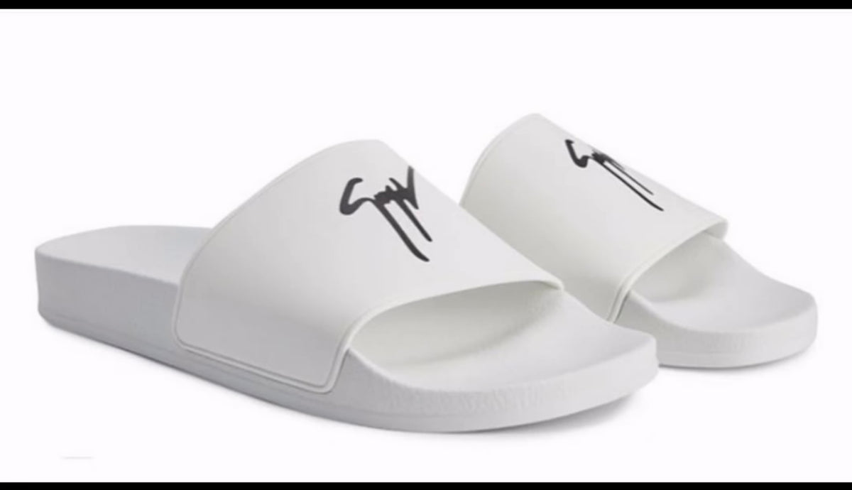 Giuseppe Zanotti Slides